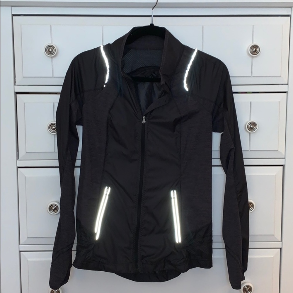 Lululemon windbreaker